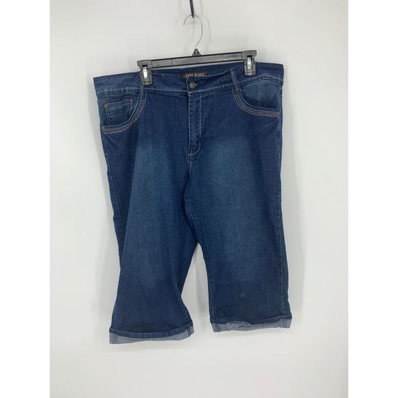 ABM jeans Pants - ABM jeans 24 embellished distressed capris